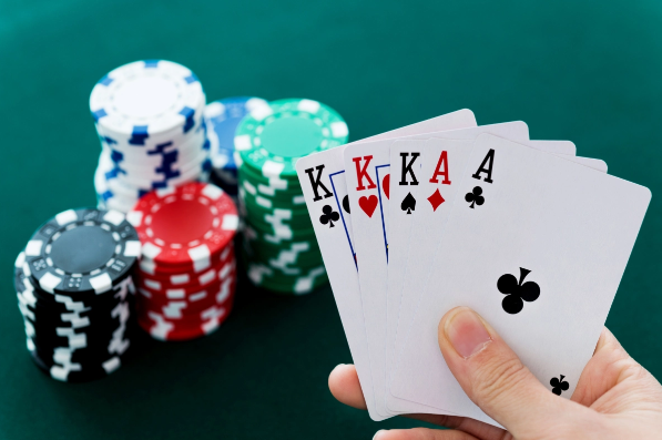 Luật chơi game Poker FB88 đơn giản